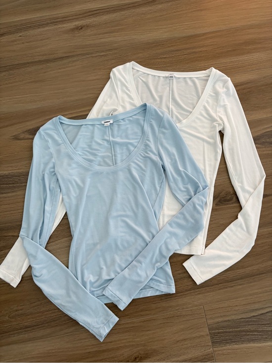 Garage Tops - Garage smooth long sleeve scoop neck top bundle